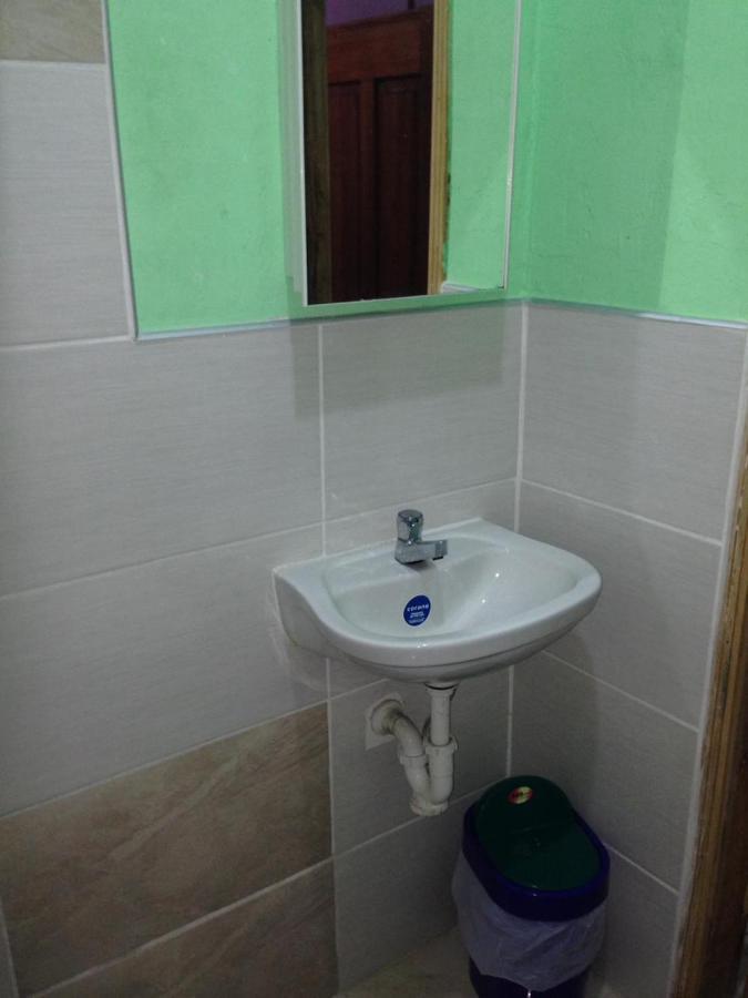 Elizabeth Enchantments La Ceiba Exterior photo